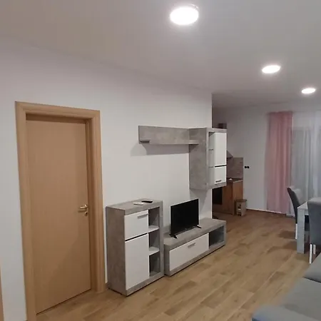 Apartment Sveta Obitelj *