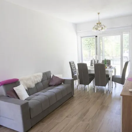 Apartment Sveta Obitelj *