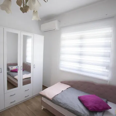 Sveta Obitelj Apartment Medjugorje