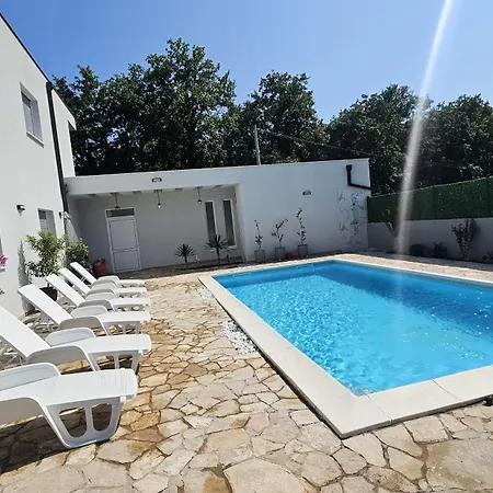 Apartment Sveta Obitelj